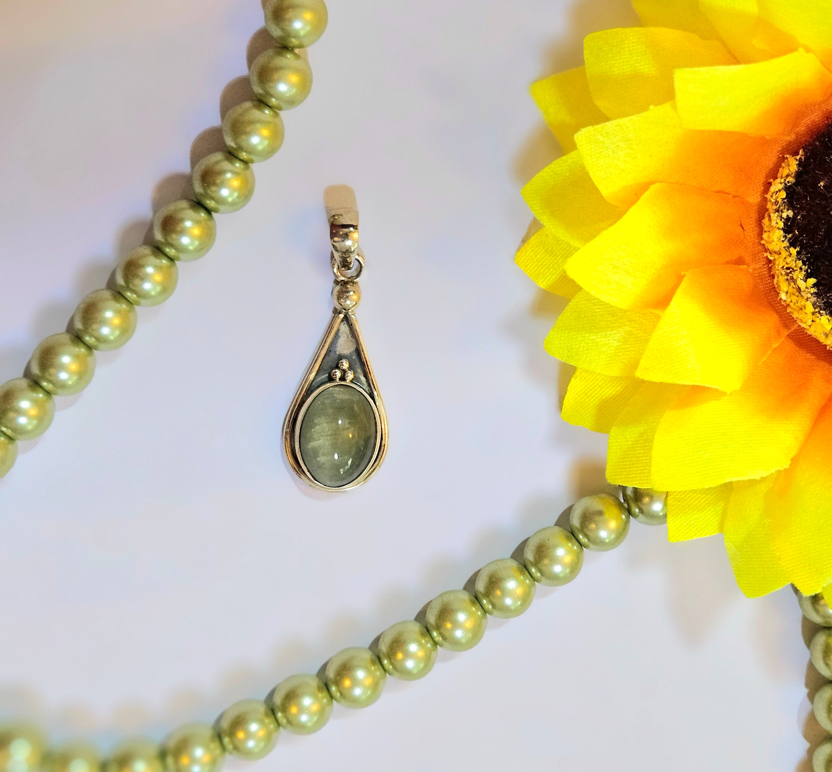 Cat's Eye Pendant Design 2